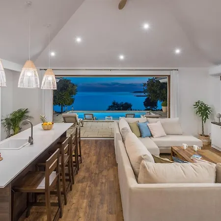 Holiday park Luxury Glamping Porto Bus 5*