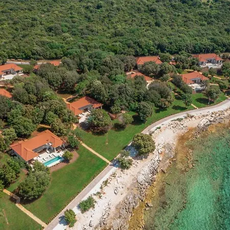 Luxury Glamping Porto Bus Tatil parkı Bale