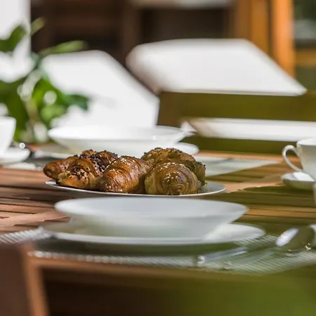 Luxury Glamping Porto Bus Holiday park 5*