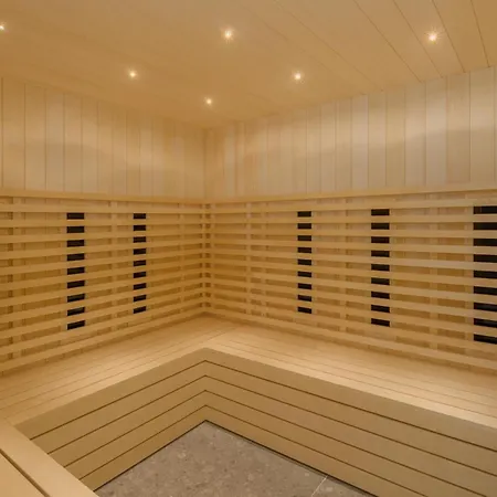 Tatil parkı Luxury Glamping Porto Bus 5*