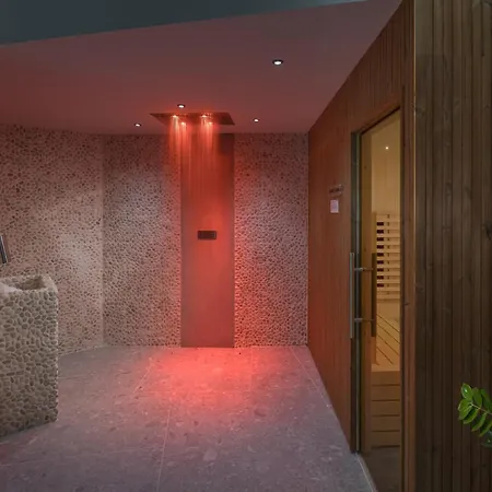 Luxury Glamping Porto Bus