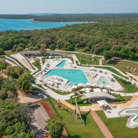 Luxury Glamping Porto Bus Feriepark