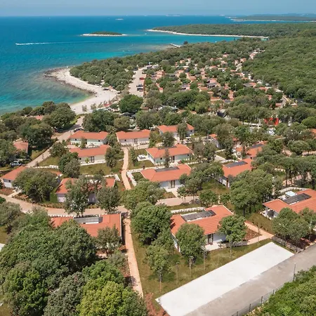 Luxury Glamping Porto Bus 5* Бале