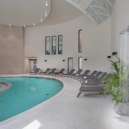 Luxury Glamping Porto Bus Resort Bale